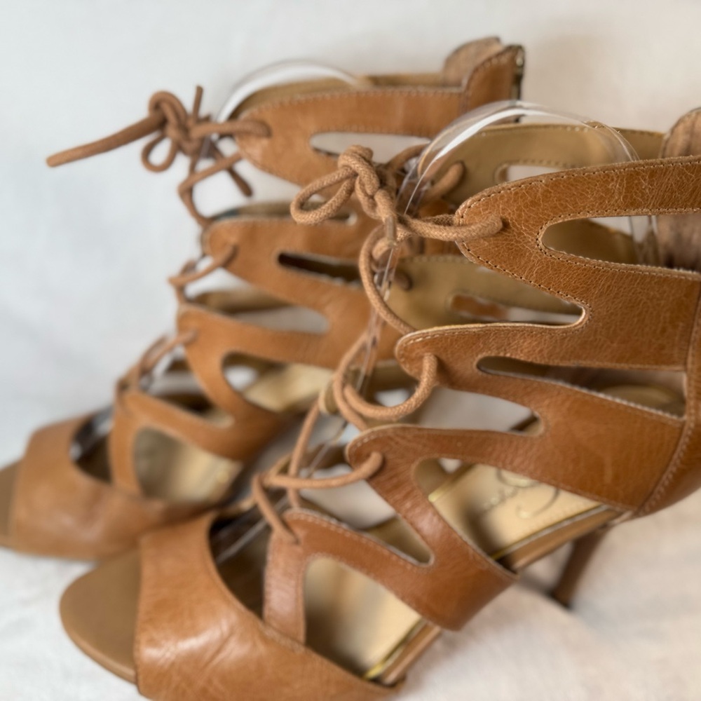 Jessica Simpson Tan Heels with Elegant Design